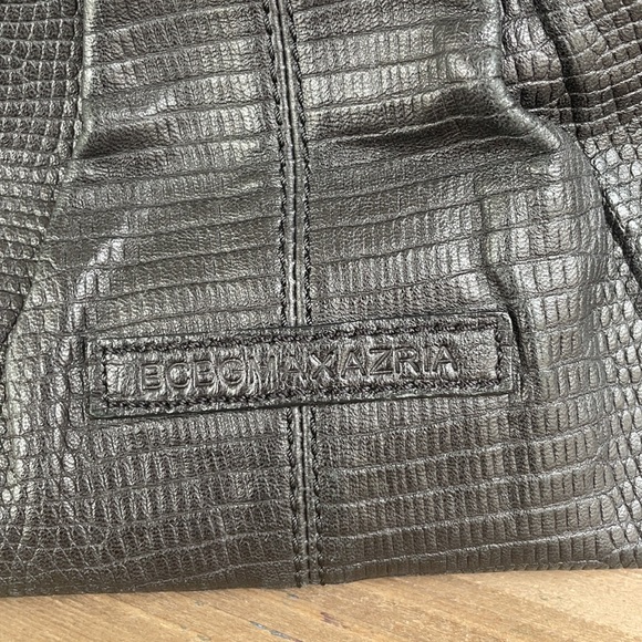 Vintage BCBG Maxazria leather purse - Picture 10 of 17